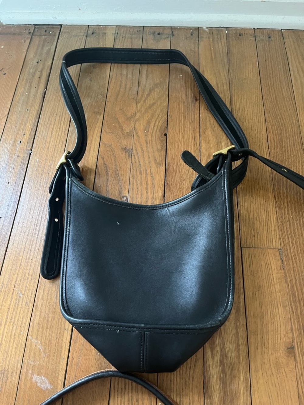 Vintage lot of Coach, Brahmin, & Dooney leather purses - Picture 8 of 16